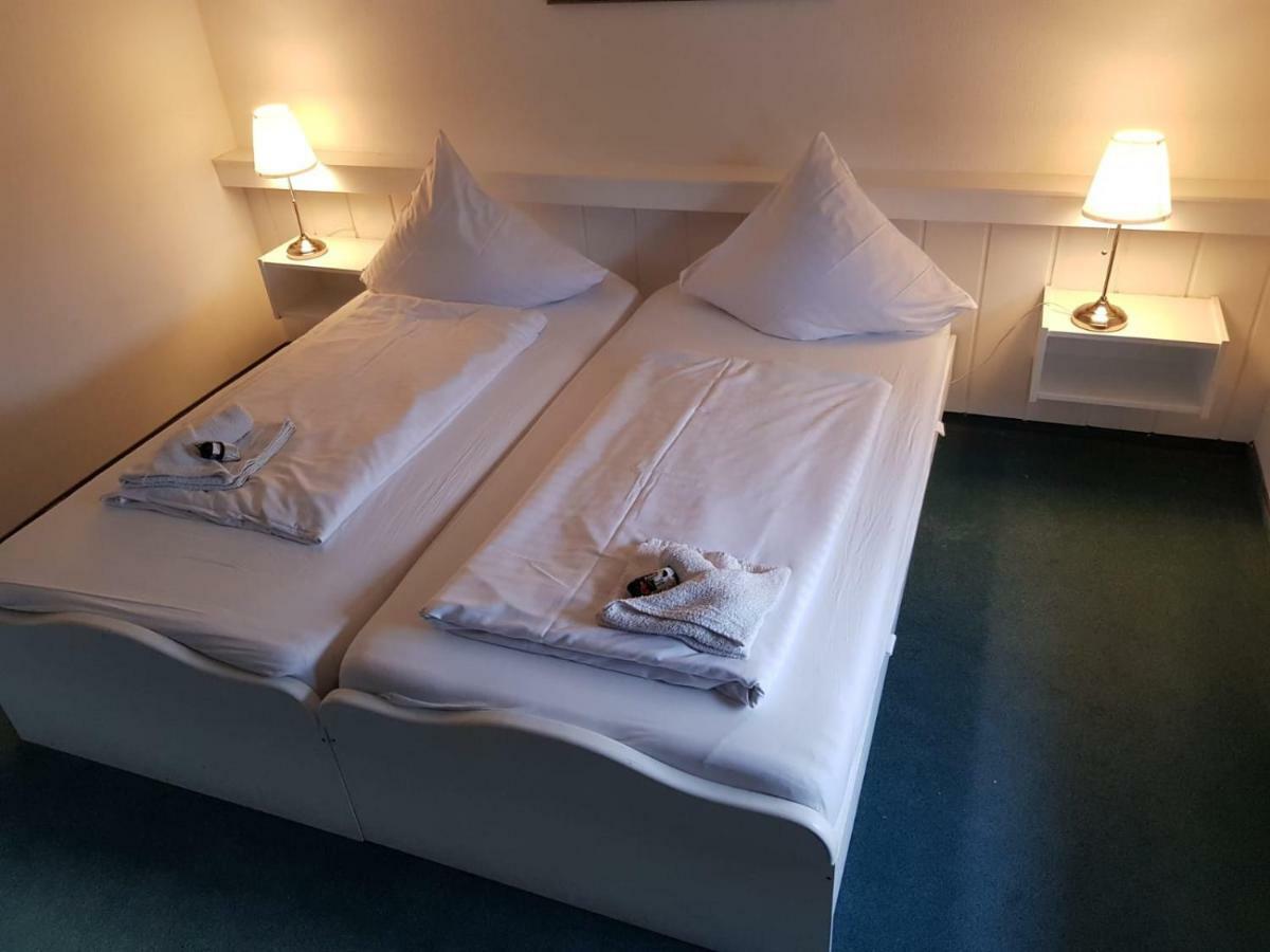 Gz Hotel Airport Koeln Bonn Troisdorf Buitenkant foto